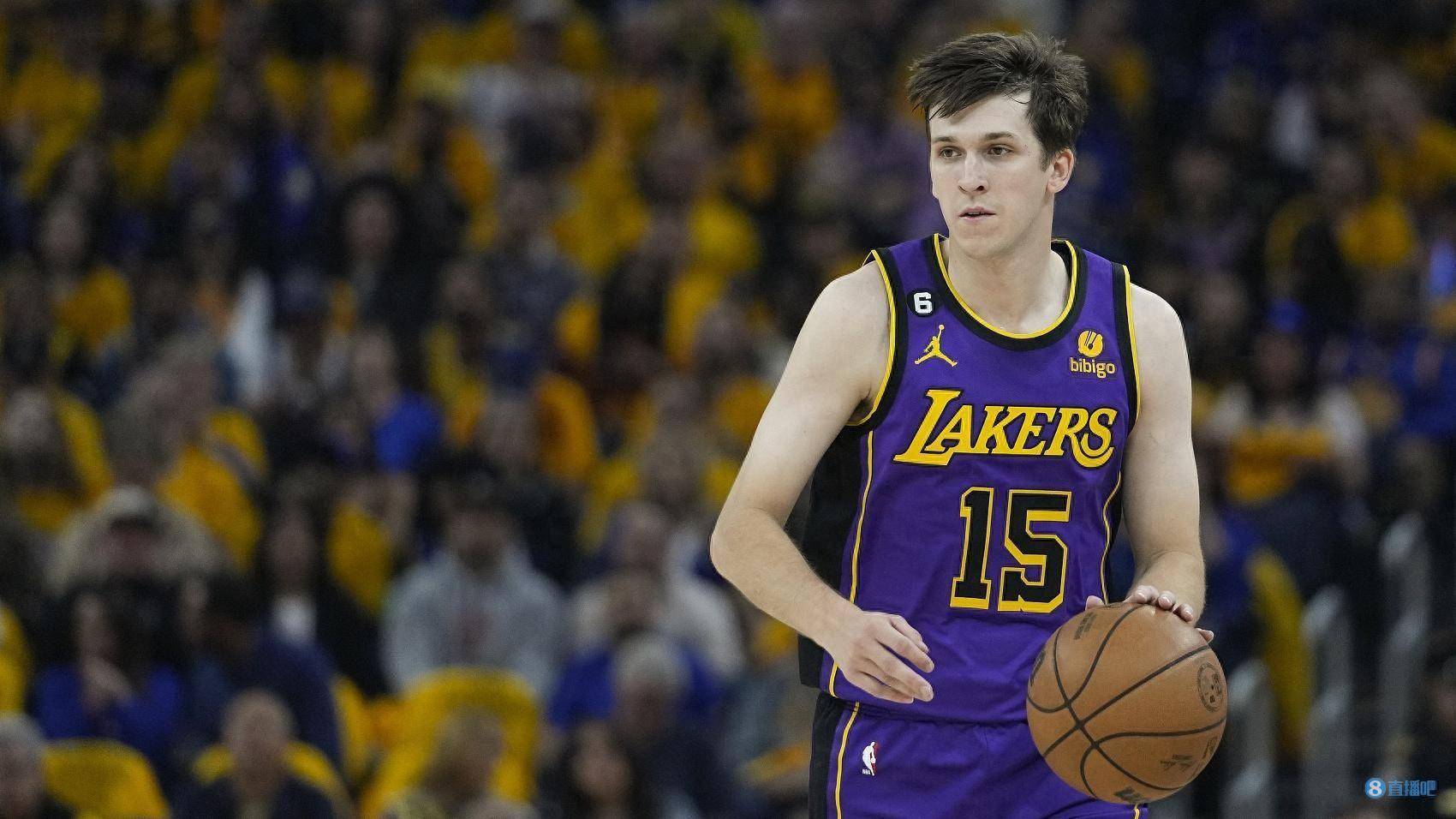 开云平台-穆古鲁扎迎来五赛季出色发挥，快船观众热烈欢呼！-开云平台