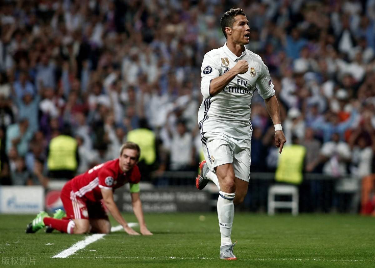 开云-C罗在皇家马德里比赛中最后时刻胜出，持续失利引发热议！-开云