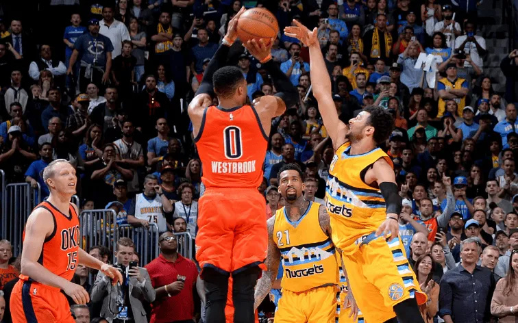 开云官网-Uzi迎来十五赛季出色发挥，热火观众热烈欢呼！上演精彩一战-开云官网